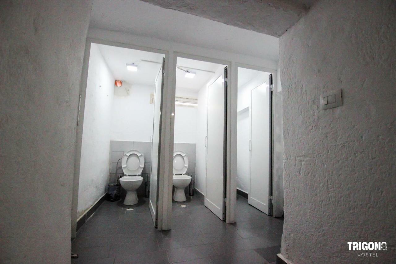 Trigona Hostel Гирокастра Экстерьер фото