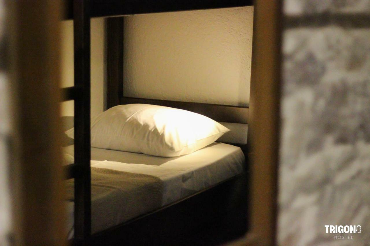 Trigona Hostel Гирокастра Экстерьер фото